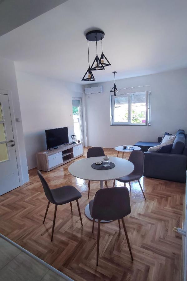 Apartman Vukovic Требинє Екстер'єр фото